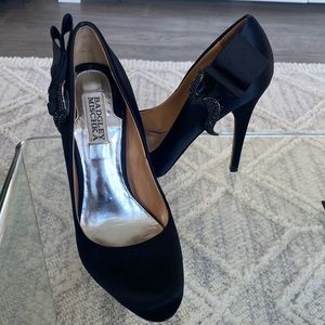 Badgley Mischka Satin Pumps, 7 1/2